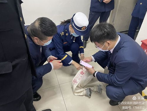 借力 3.15 高新消防救援大隊(duì)聯(lián)合高新市場(chǎng)監(jiān)管局開(kāi)展消防產(chǎn)品專(zhuān)項(xiàng)檢查