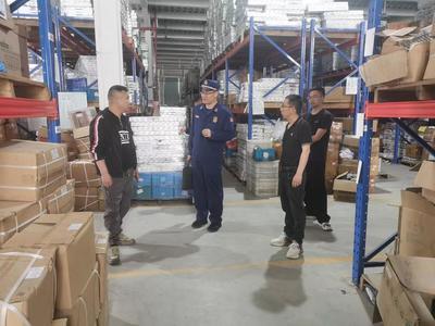 筑牢企業(yè)“防火墻” 縣消防救援大隊(duì)開(kāi)展工廠消防安全專項(xiàng)檢查與檢測(cè)服務(wù)